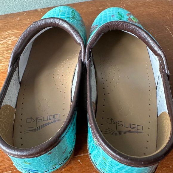 DANSKO Professional Clog turquoise floral snakeskin size 37 (US 6.5-7) - Picture 5 of 11